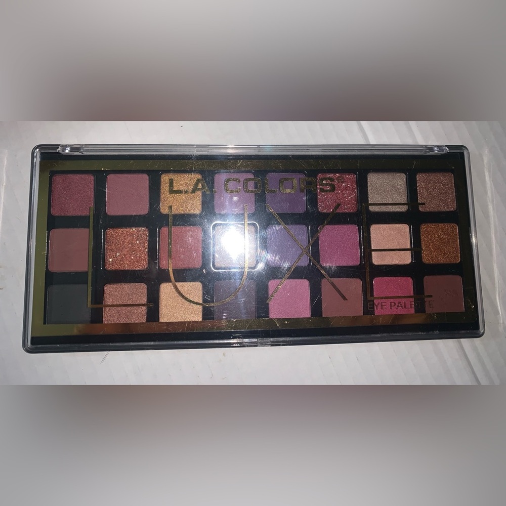 L.A. Colors Lux Eyeshadow Palette - Purple and Gold